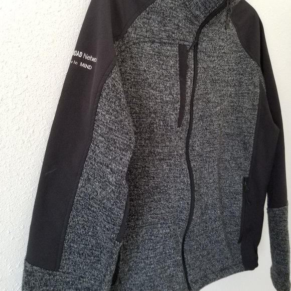 ELEVATE Sport Black Softshell Zip Front Jacket - Picture 2 of 9